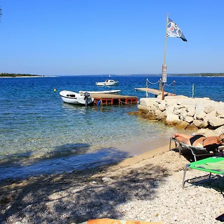 With Wifi Stinjan, - 7246 Pula