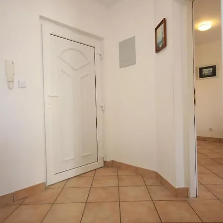 With Wifi Stinjan, - 7246 Apartamento